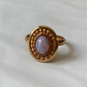 Purple faux opal ring, gold